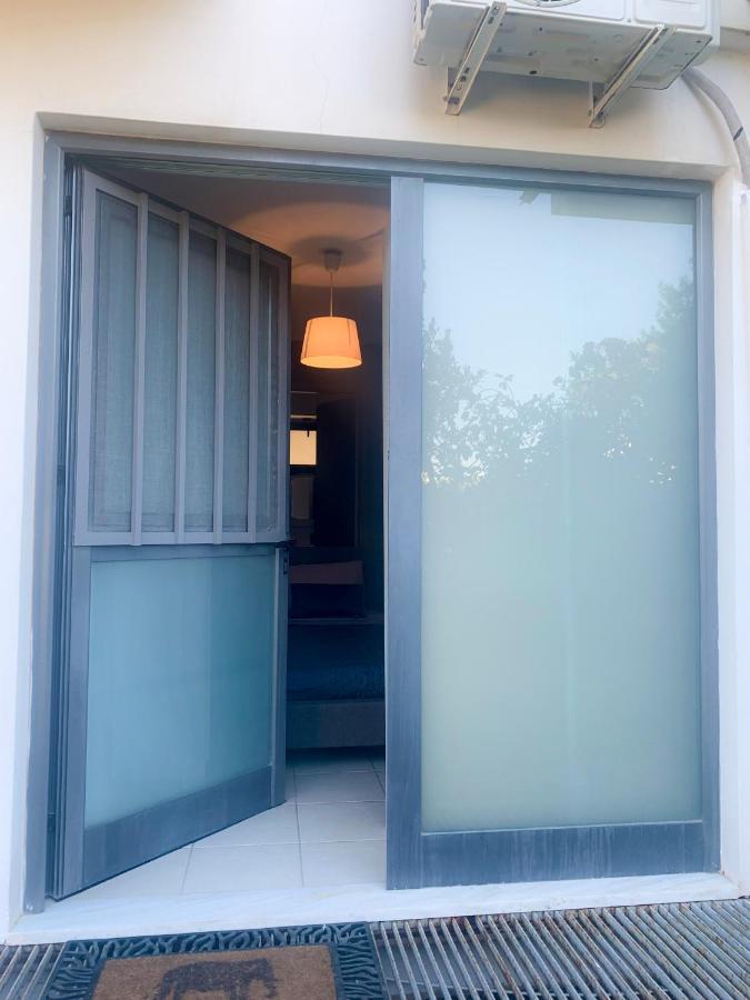 Confidential Apartment, Prime Location Athene Buitenkant foto